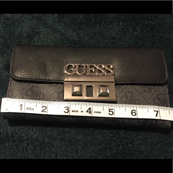NWT Guess Woman’s Clutch/Trifold/Wallet Logo Luxe SLG Coal - Picture 8 of 9